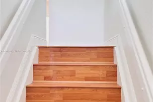 5610 NW 114th Pl, Doral, FL 33178 - Photo 5