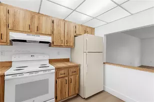 6061 Shaker Wood Cir, Tamarac, FL 33319 - Photo 23