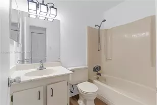 6061 Shaker Wood Cir, Tamarac, FL 33319 - Photo 19