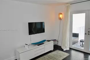 61 Collins Ave, Miami Beach, FL 33139 - Photo 9