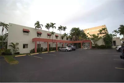 6405 NW 36th St, Virginia Gardens, FL 33166 - Photo 11