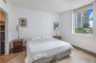1060 Brickell Ave, Miami, FL 33131 - Photo 11