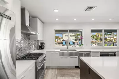 2809 NE 32nd St, Lighthouse Point, FL 33064 - Photo 11