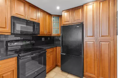 1901 Brickell Ave #B805, Miami, FL 33129 - Photo 13