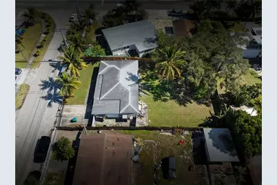 1780 NE 146th St, Miami, FL 33181 - Photo 25