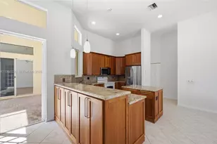 833 Crestview Cir, Weston, FL 33327 - Photo 9