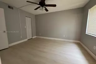 20810 NE 8th Ct, Miami, FL 33179 - Photo 13