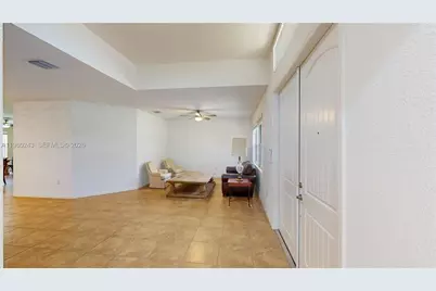 12922 SW 221st St, Miami, FL 33170 - Photo 9