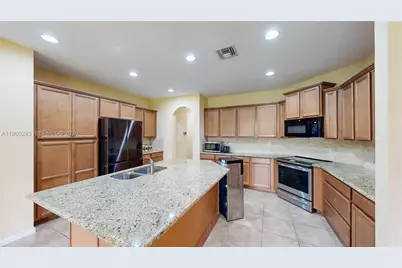 12922 SW 221st St, Miami, FL 33170 - Photo 15