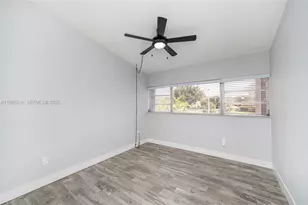 14271 Kendale Lakes Cir, Miami, FL 33183 - Photo 19