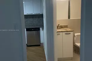 999 Brickell Bay Dr, Miami, FL 33131 - Photo 13