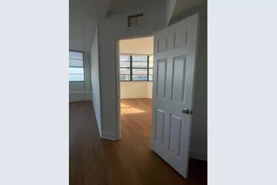 999 Brickell Bay Drive #1202, Miami, FL 33131 - Photo 35