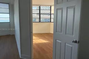 999 Brickell Bay Dr, Miami, FL 33131 - Photo 35