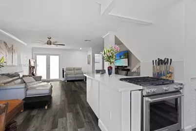 8512 SW 103rd Ave, Miami, FL 33173 - Photo 11