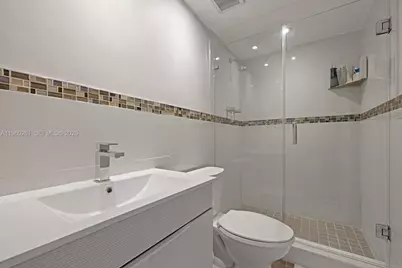 8512 SW 103rd Ave, Miami, FL 33173 - Photo 15