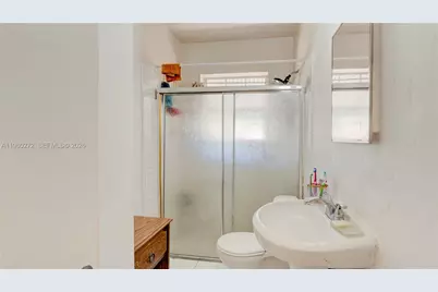 15700 NE 15th Pl, North Miami Beach, FL 33162 - Photo 19