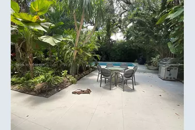 2485 Inagua Ave, Miami, FL 33133 - Photo 17