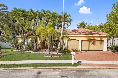 15989 SW 14th St, Pembroke Pines, FL 33027 - Photo 1