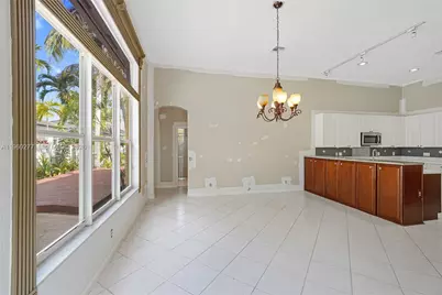 15989 SW 14th St, Pembroke Pines, FL 33027 - Photo 7