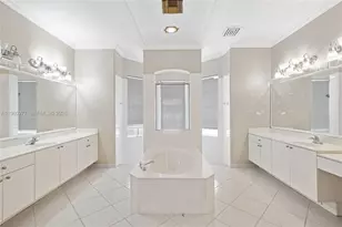 15989 SW 14th St, Pembroke Pines, FL 33027 - Photo 25