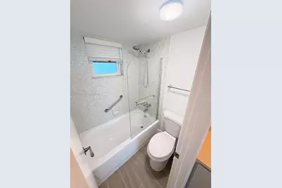 900 Colony Point Cir #505, Pembroke Pines, FL 3306 - Photo 21