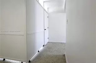 695 NW 44th Ave, Miami, FL 33126 - Photo 11