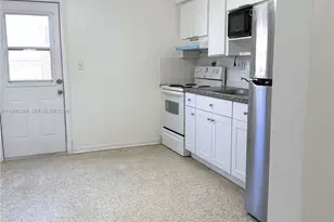 695 NW 44th Ave, Miami, FL 33126 - Photo 13