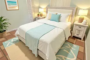 621 NW 205th Ave, Pembroke Pines, FL 33029 - Photo 9