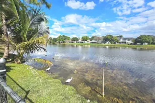 621 NW 205th Ave, Pembroke Pines, FL 33029 - Photo 23