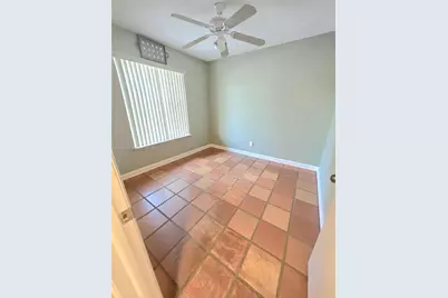 621 NW 205th Ave, Pembroke Pines, FL 33029 - Photo 15