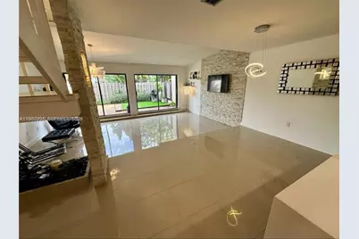 10640 SW 75th Ln #0, Miami, FL 33173 - Photo 9