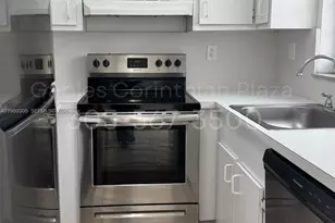 22 Salamanca Ave, Coral Gables, FL 33134 - Photo 3