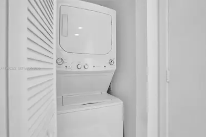 121 NE 34th St #2305, Miami, FL 33137 - Photo 39