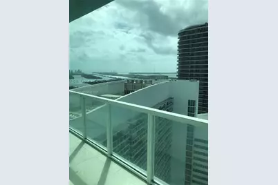 1900 N Bayshore Dr #4307, Miami, FL 33132 - Photo 9