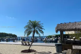 88500 Overseas Hwy, Tavernier, FL 33070 - Photo 11