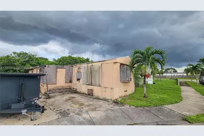 721 SW 134th Ter, Davie, FL 33325 - Photo 9