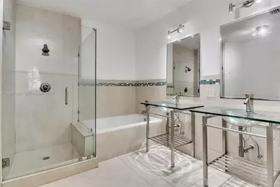 11321 NW 84th St, Doral, FL 33178 - Photo 25