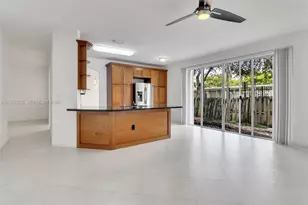 11321 NW 84th St, Doral, FL 33178 - Photo 9