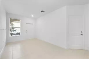 2713 NW 55th St, Lauderhill, FL 33309 - Photo 3