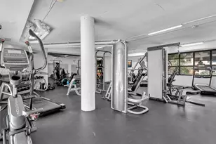 6423 Collins Ave, Miami Beach, FL 33141 - Photo 43