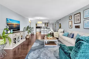 6423 Collins Ave, Miami Beach, FL 33141 - Photo 17