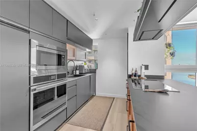 7929 West Dr #903, North Bay Village, FL 33141 - Photo 9