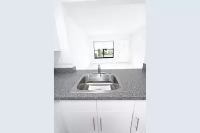 2530 W 67th Pl #12-29, Hialeah, FL 33016 - Photo 13