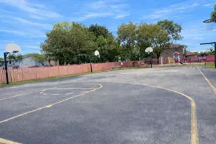 2530 W 67th Pl, Hialeah, FL 33016 - Photo 27