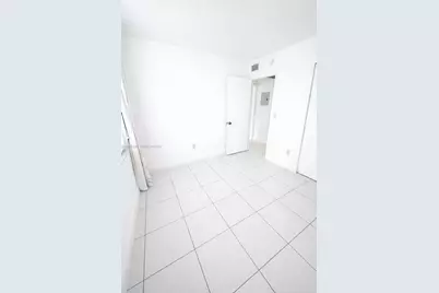 2530 W 67th Pl #12-29, Hialeah, FL 33016 - Photo 19