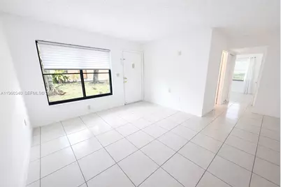 2530 W 67th Pl #12-29, Hialeah, FL 33016 - Photo 7