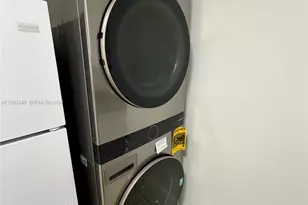 2530 W 67th Pl, Hialeah, FL 33016 - Photo 15