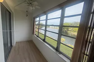 20320 NE 2nd Ave, Miami Gardens, FL 33179 - Photo 19