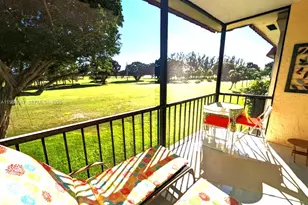 9300 N Hollybrook Lake Dr, Pembroke Pines, FL 33025 - Photo 17