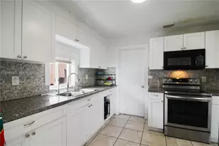 350 NW 119th St, Miami, FL 33168 - Photo 15